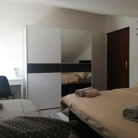 Penelope Apartment Pula