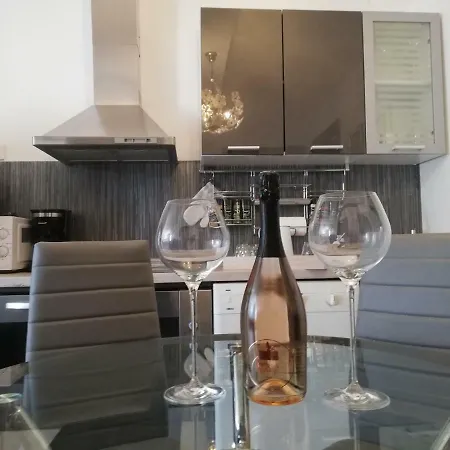 Penelope Apartment