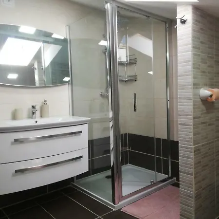 Penelope Apartment